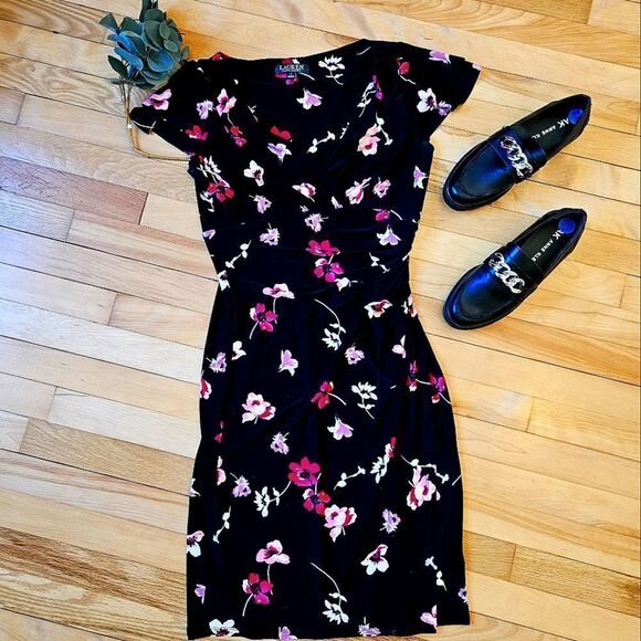 Lauren Ralph Lauren Dresses & Skirts - Vintage Lauren Ralph Lauren Floral Stretchy Dress